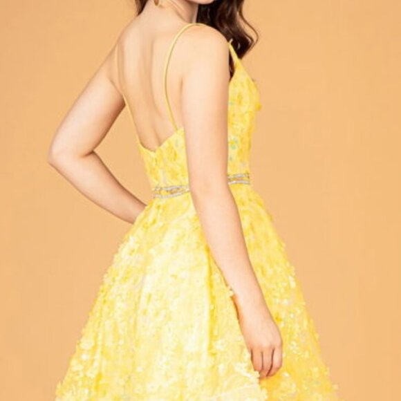 NEW YELLOW MESH MINI OFF THE SHOULDER FLOWER APPLIQUE AND SEQUINED GOWN GS3091 - Picture 7 of 8